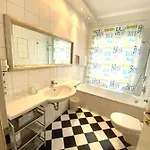 Rebgarten Schulgasse 酒店 拉芬斯堡